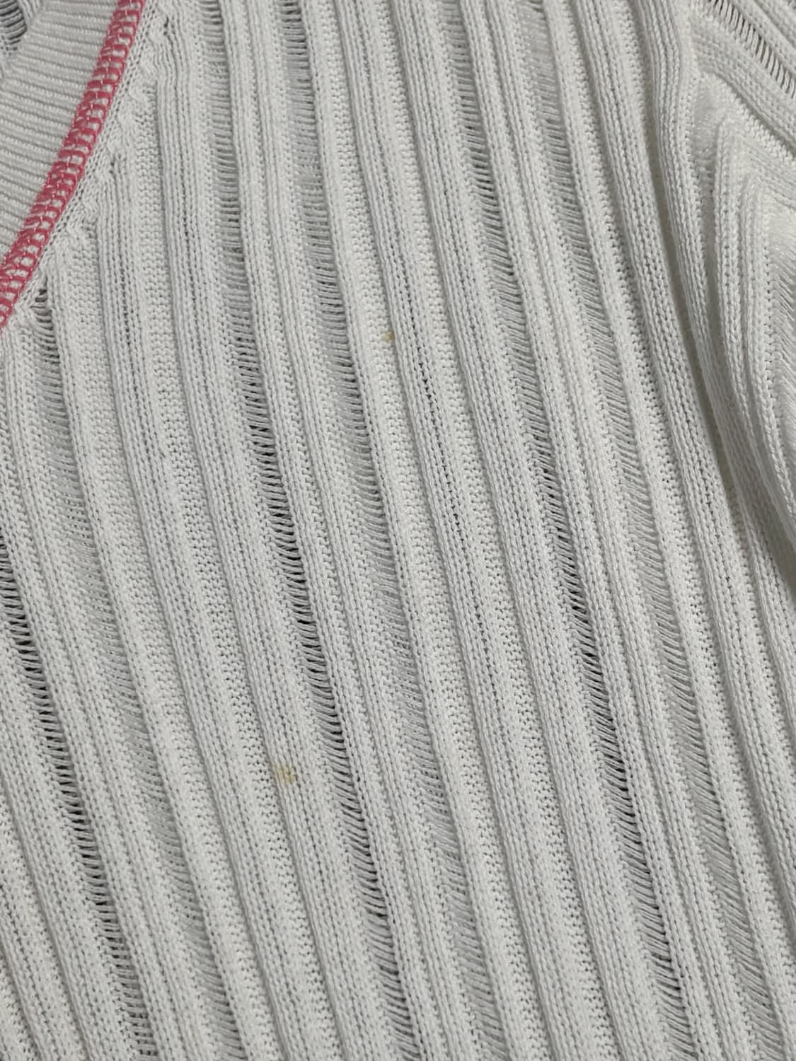 리바이스 화이트 브이넥 니트 상품이미지5