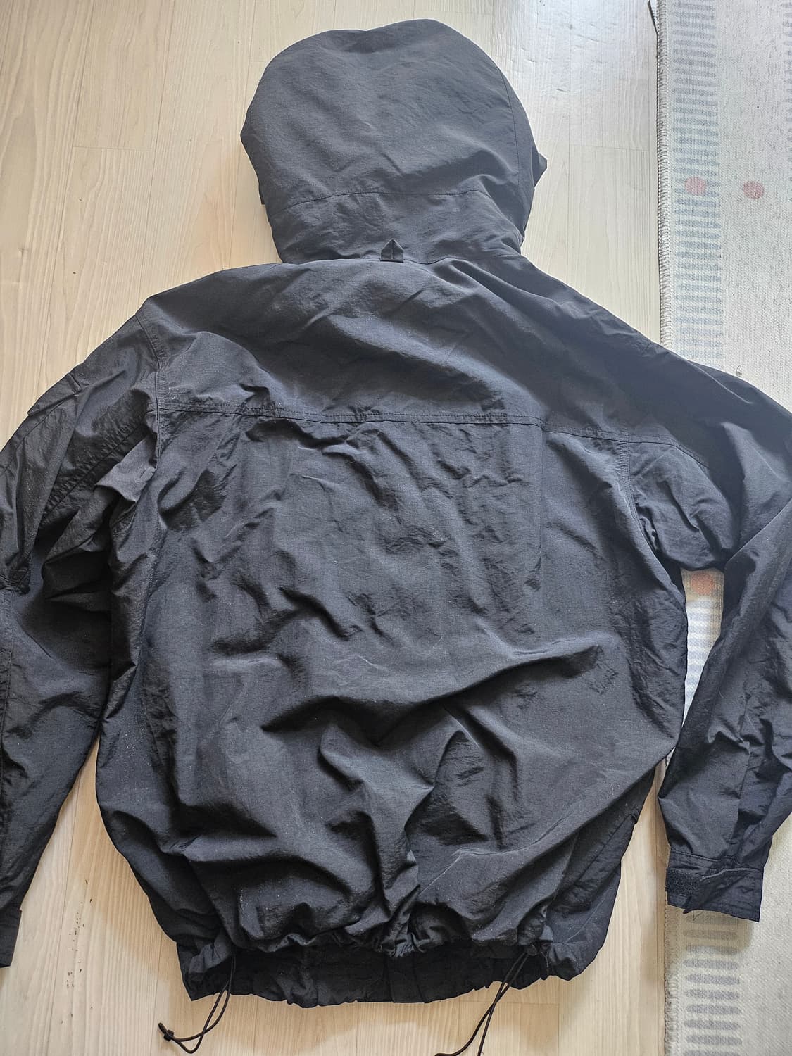 노스페이스 블랙 바람막이  상품이미지8