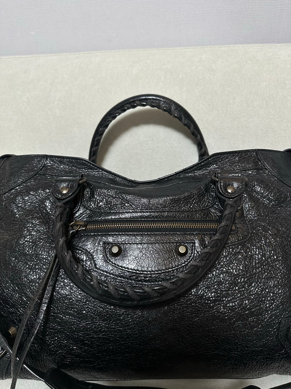 [A 정품] 발렌시아가 시티 모터백 미디움 블랙 상품이미지3