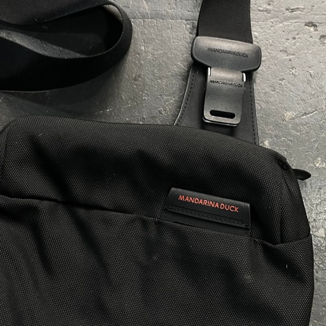 만다리나 덕 크로스백  상품이미지2