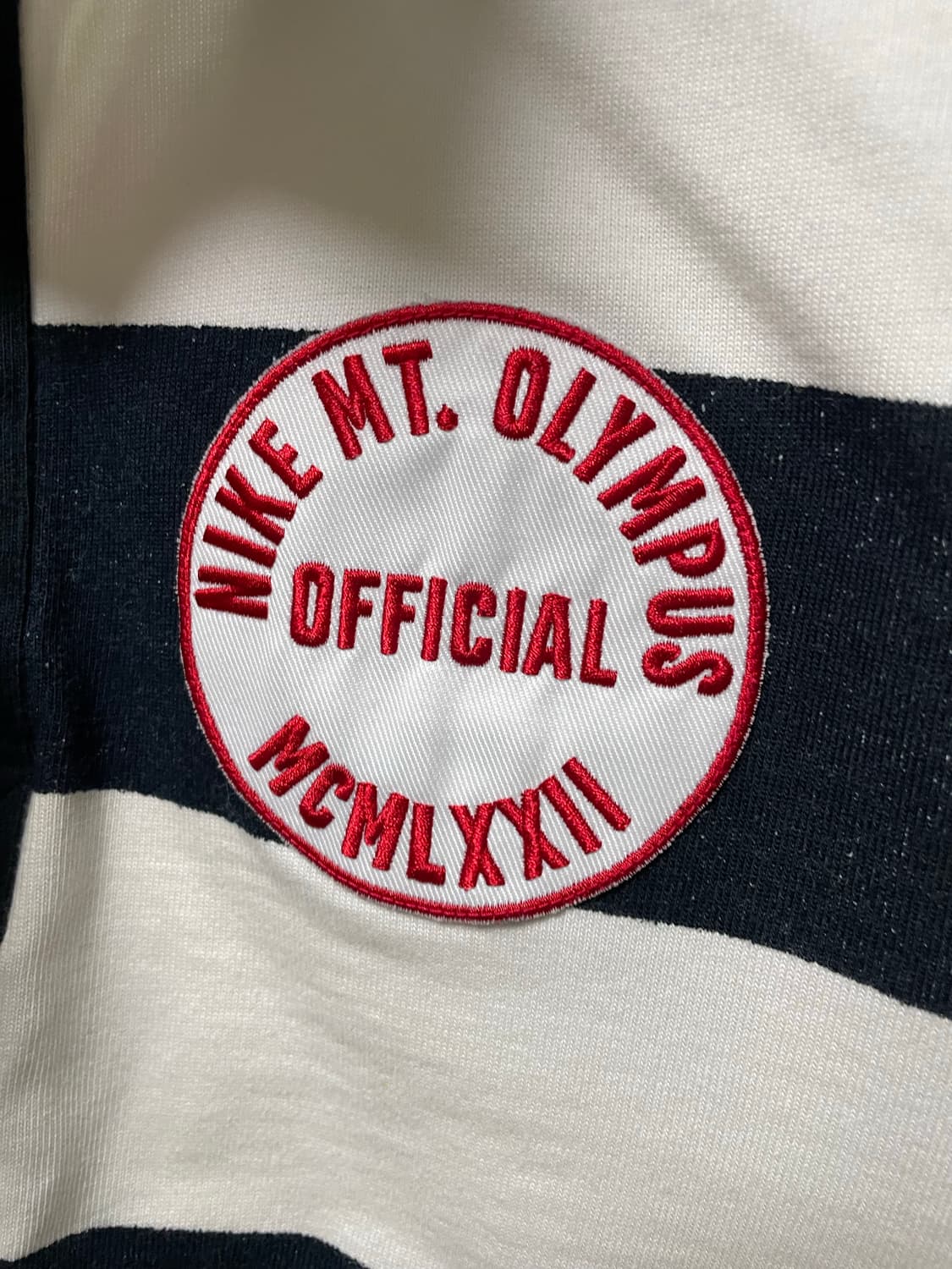 나이키 카라긴팔 팝니다. 상품이미지3