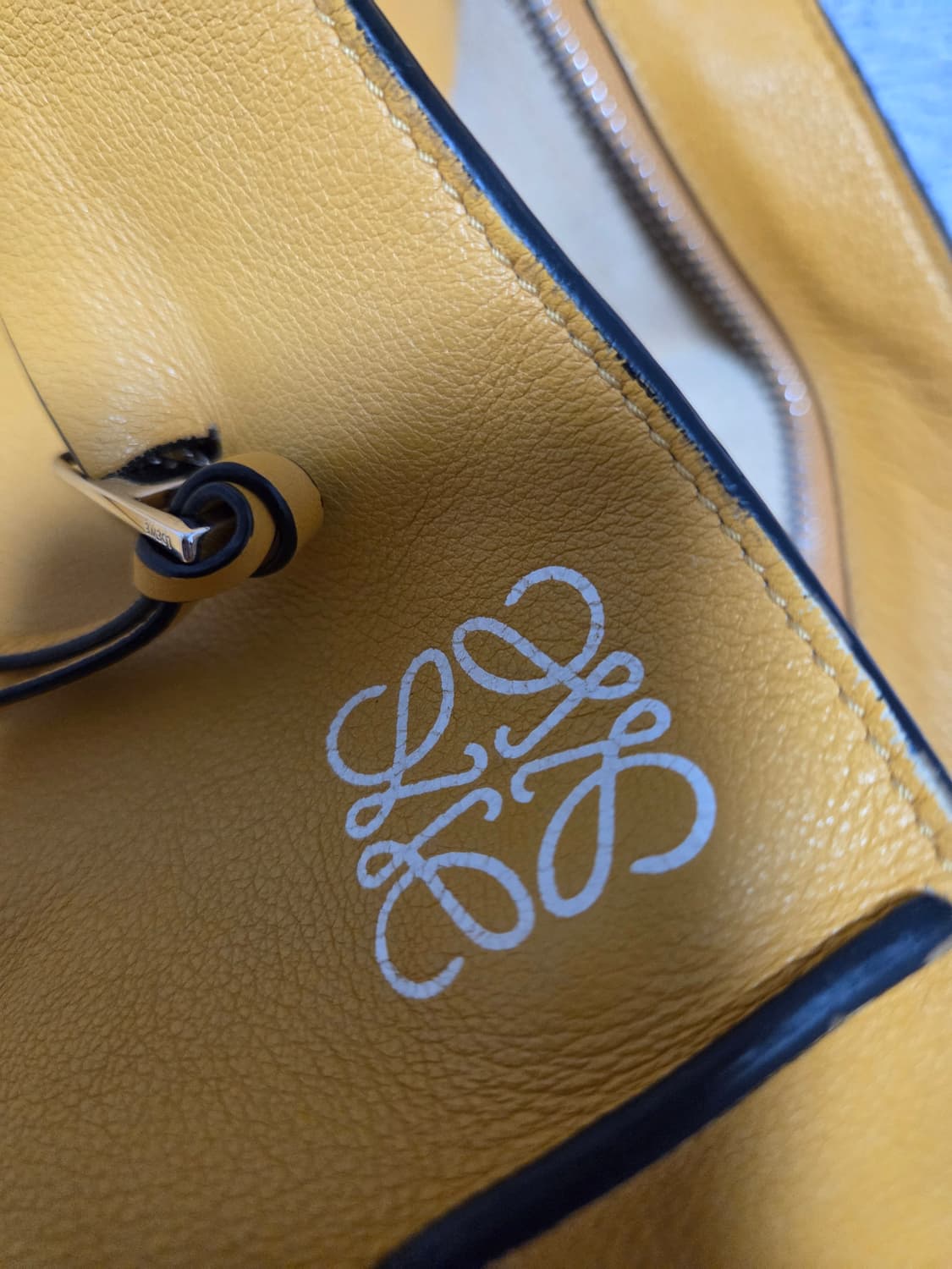 로에베 안톤백팩 겨자색 상품이미지5