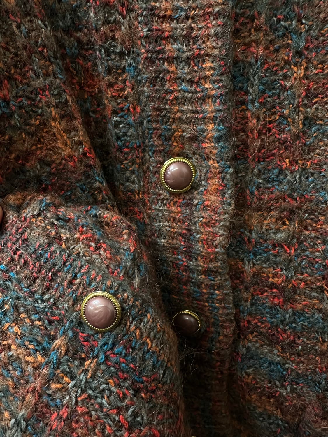 일본빈티지 울 블랜드 혼방 잔체크 패턴 골드 버튼 디테일 스웨터 상품이미지3