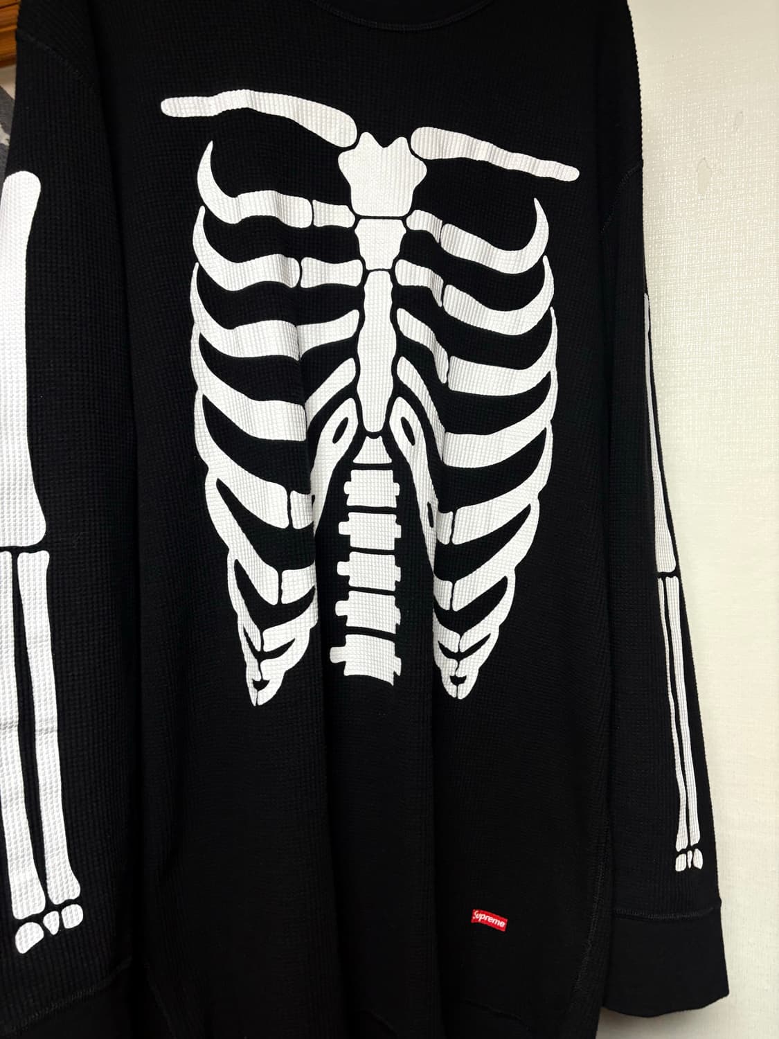 헤인즈X슈프림 본즈써멀 상품이미지1