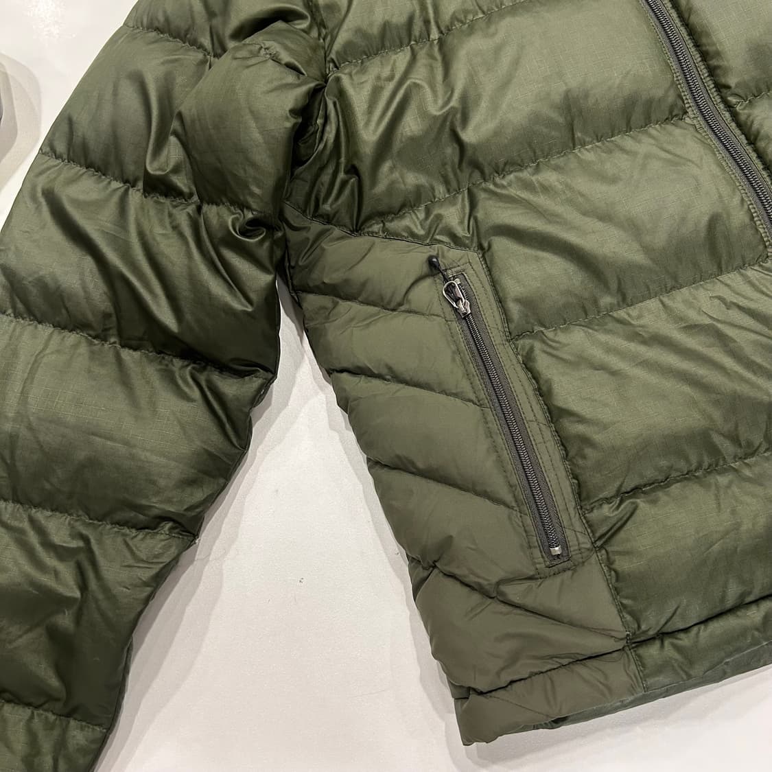 [S] 00s 파타고니아 다운 패딩 올리브 그린 B124 상품이미지9