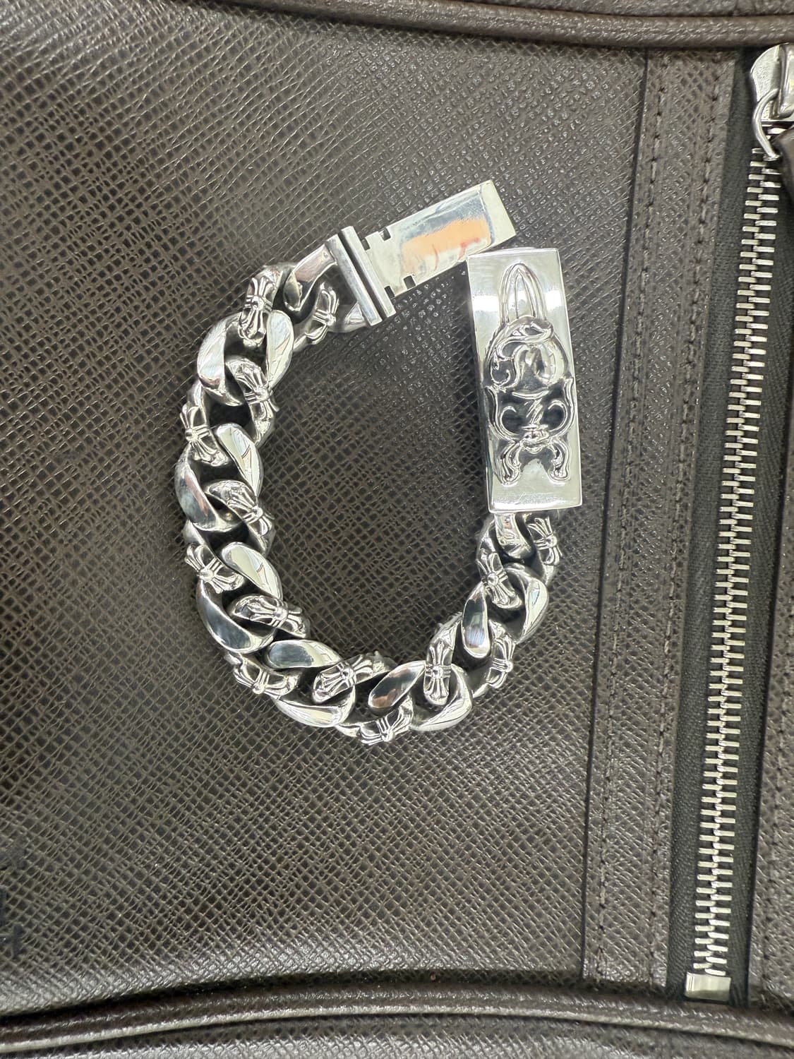 크롬하츠 ID하트대거 펜시팔찌 상품이미지1