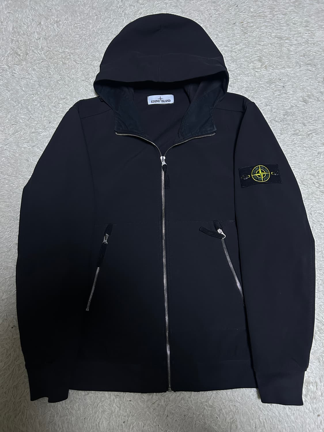 [새상품급, L] 스톤아일랜드 소프트쉘 바람막이 자켓 상품이미지1