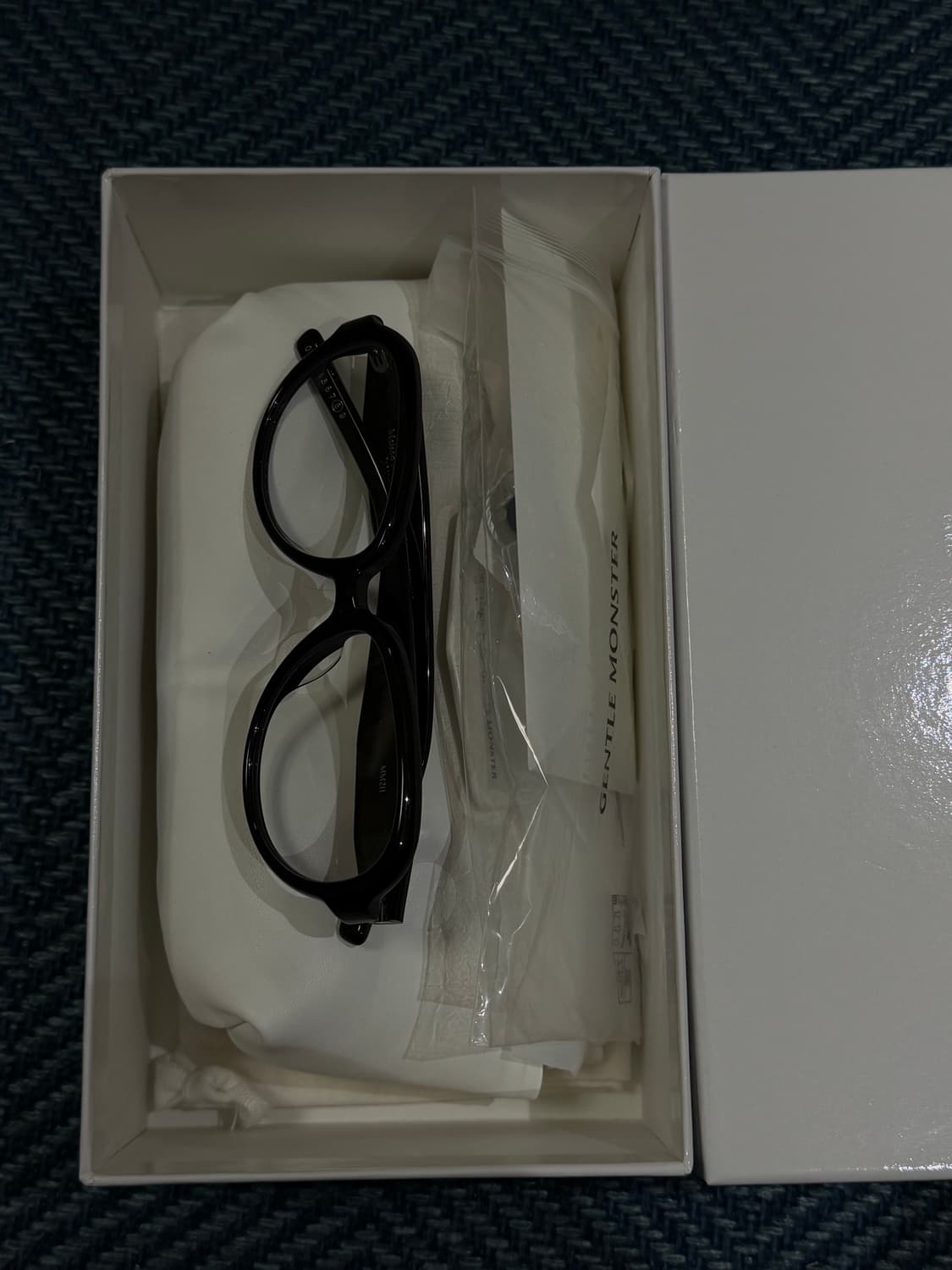 젠틀몬스터 메종마르지엘라 MM211 블랙 상품이미지1