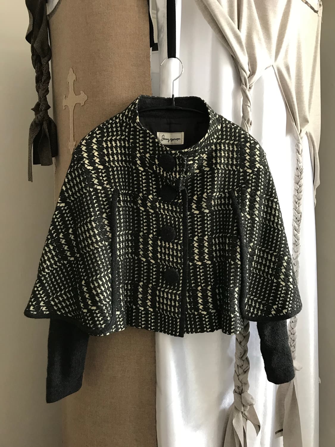vintage pattern wool cape jacket 상품이미지1
