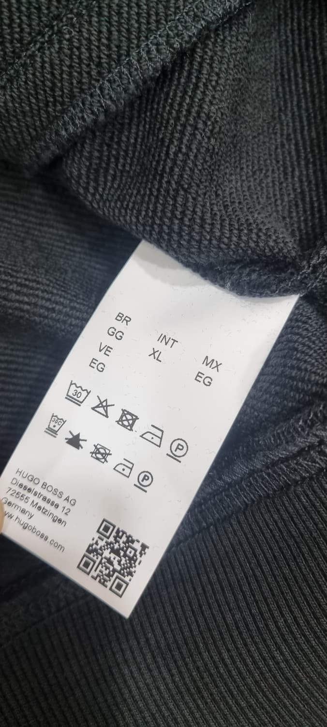 휴고보그 코튼 테리 후드집업 XL _ 남성가단 _ 58cm

총장_ 71 상품이미지10