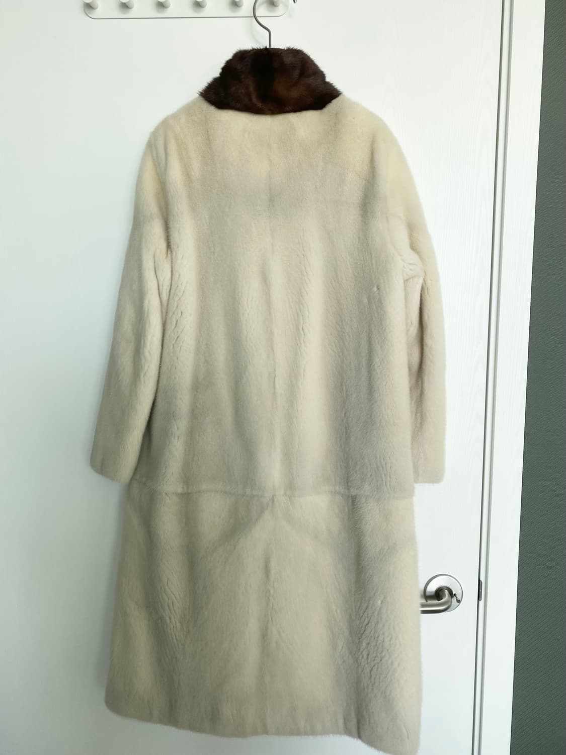 근화모피코트 크림색 상품이미지8