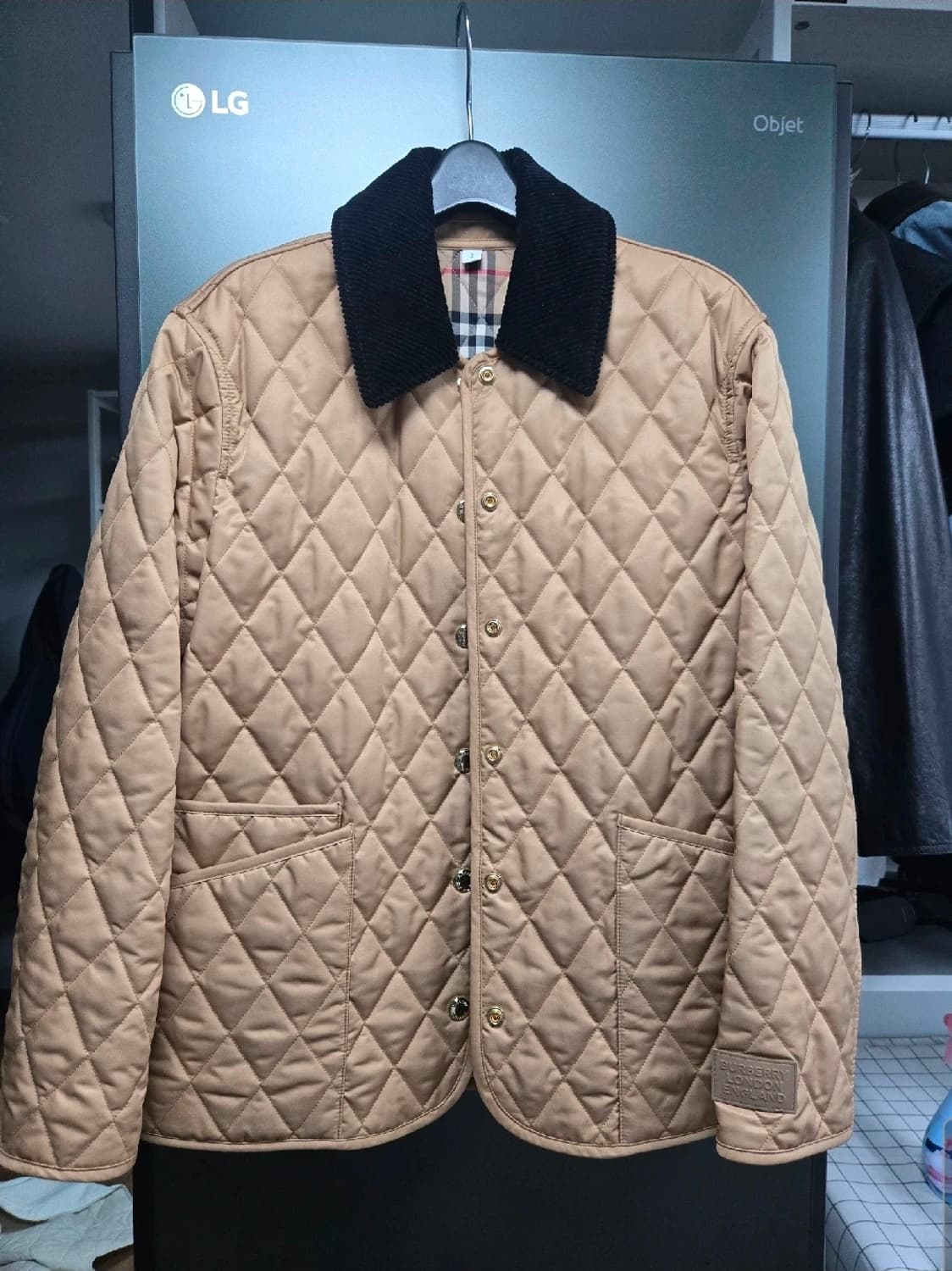 버버리 퀼팅 자켓 베이지 상품이미지1