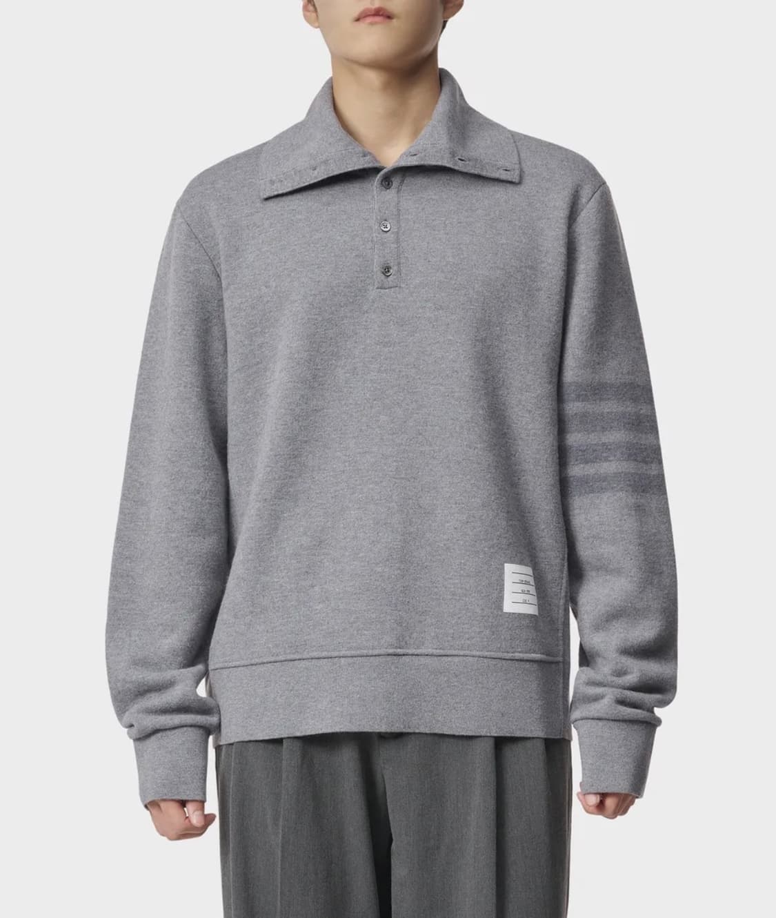 [구합니다] 톰브라운 4바 울 푸프백 퍼넬넥 풀오버 니트 상품이미지1