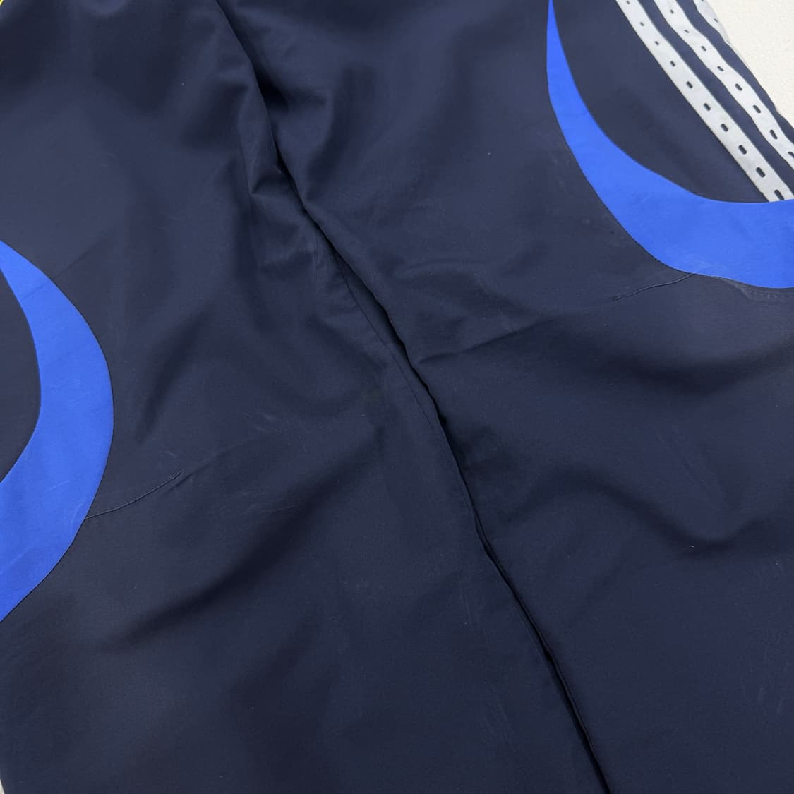 아디다스 00s 첼시 삼선 올드스쿨 바람막이 트랙팬츠 상품이미지5