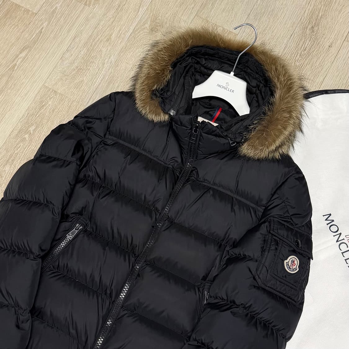 [블랙 2/새상품급] 몽클레어 마르크 패딩 블랙 풀구성 마야프 상품이미지2