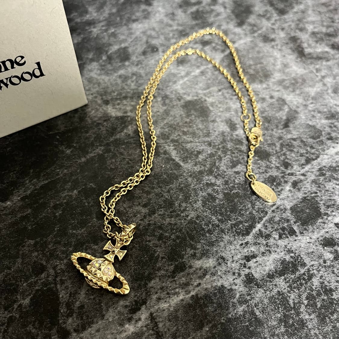 [Vivienne Westwood]비비안웨스트우드 릴리프 목걸이(골드) 상품이미지7