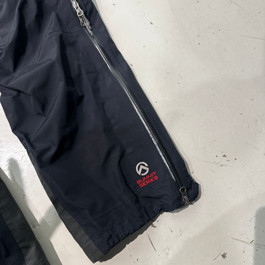 노스페이스 고어텍스 사이드라인 지퍼 팬츠 100-105 상품이미지3