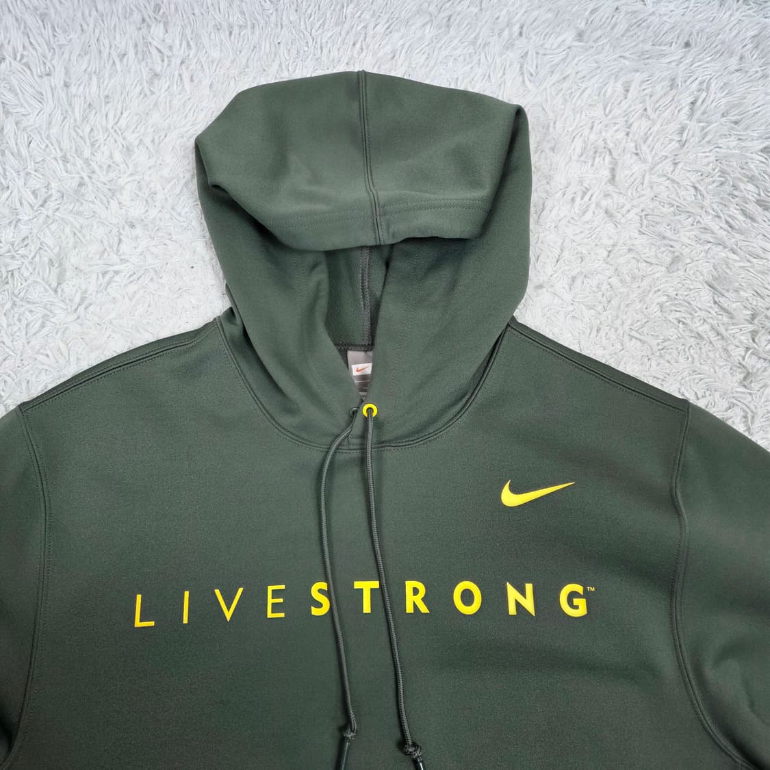 [희귀] 나이키 남성 LIVE STRONG 캠페인 후디 올리브그린 M 상품이미지3