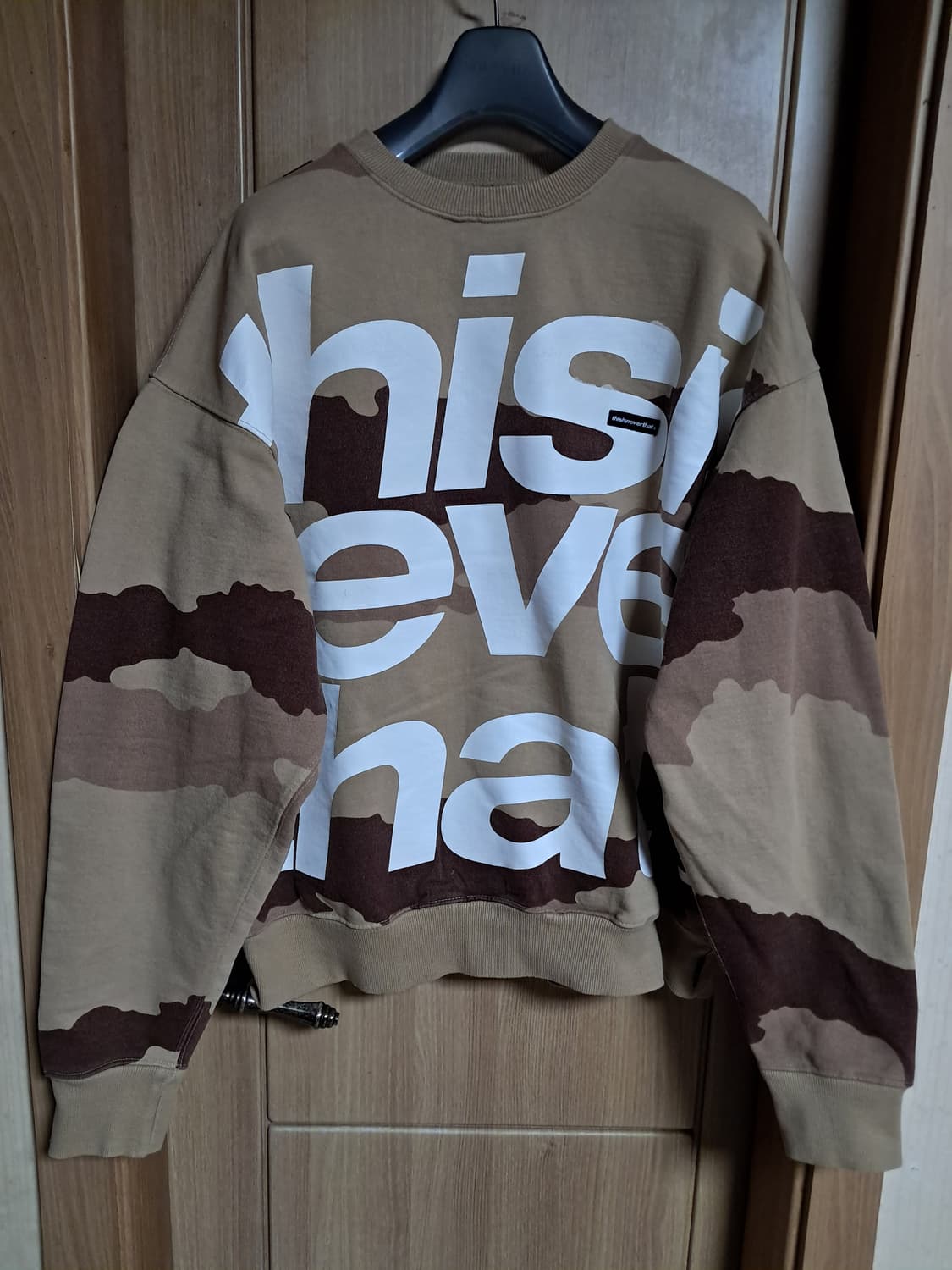 디스이즈네버댓 맨투맨 L 상품이미지1