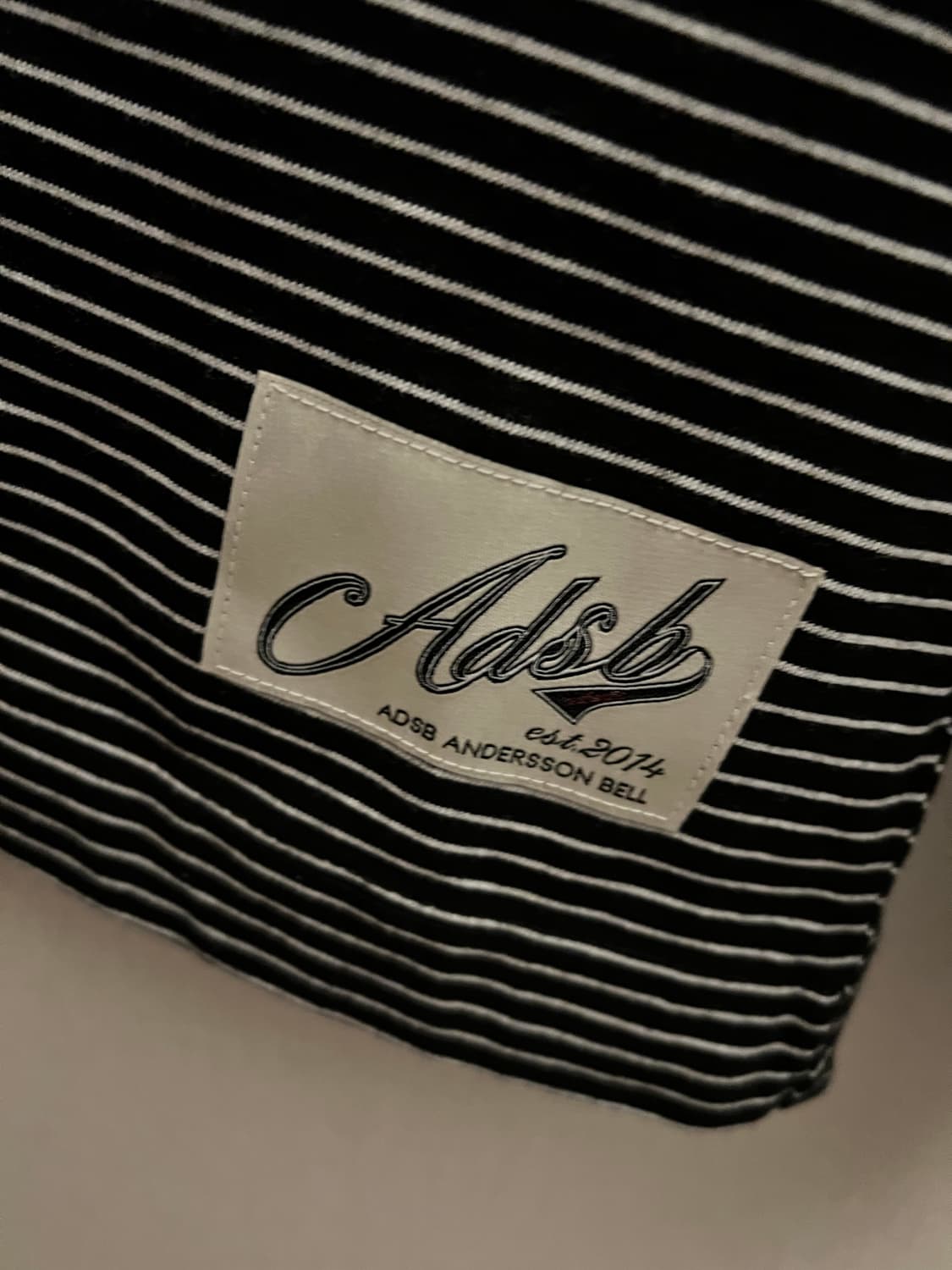 앤더슨벨 Kurt 스트라이프 티셔츠 블랙 M 상품이미지8