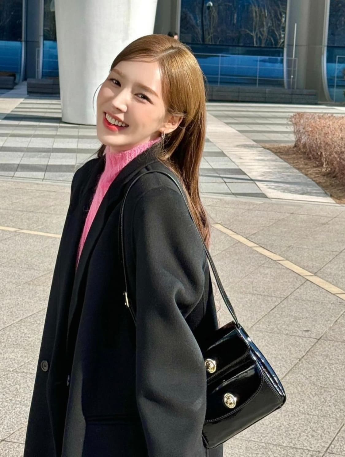 24ss 루에브르 가방 (웬디 착용) 상품이미지4