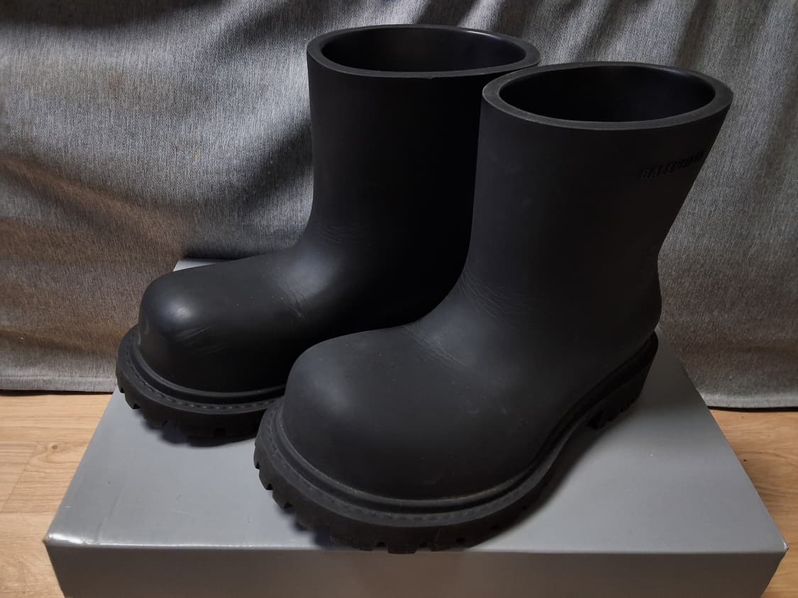 발렌시아가 스테로이드 부티 상품이미지1