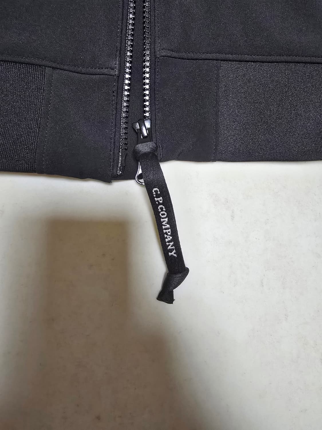 C.P. Company 블랙 쉘 자켓 상품이미지5