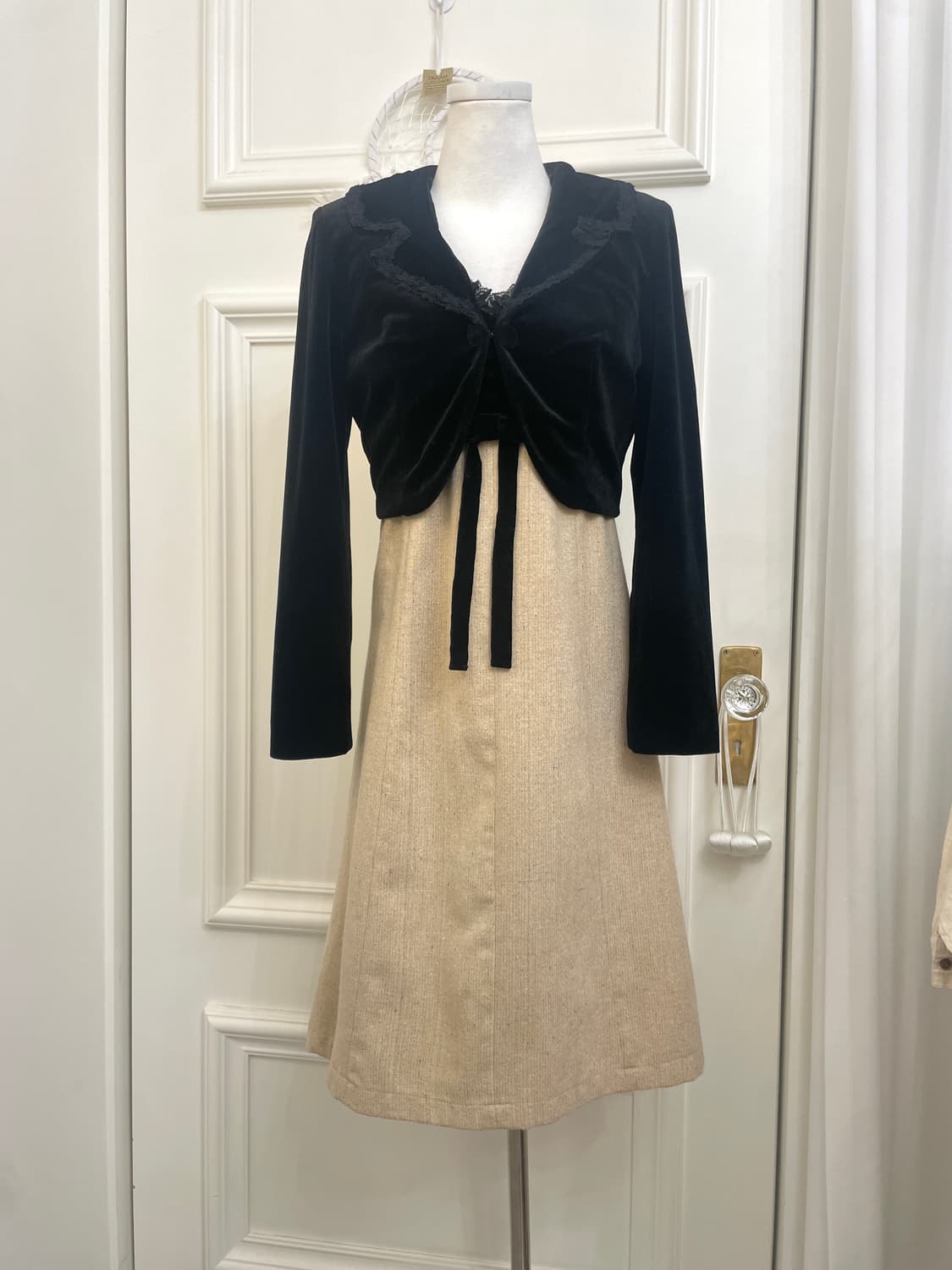 black lace velvet crop jacket 상품이미지2