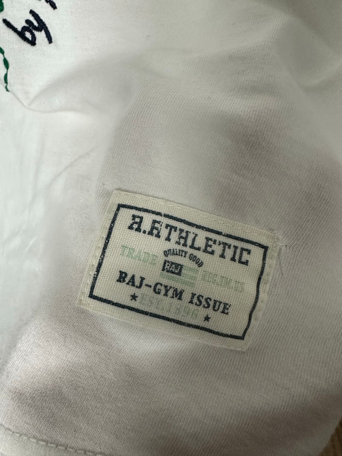 RATHLETIC JEANS 토끼 자수 반팔티 / 100% 코튼 M 상품이미지8