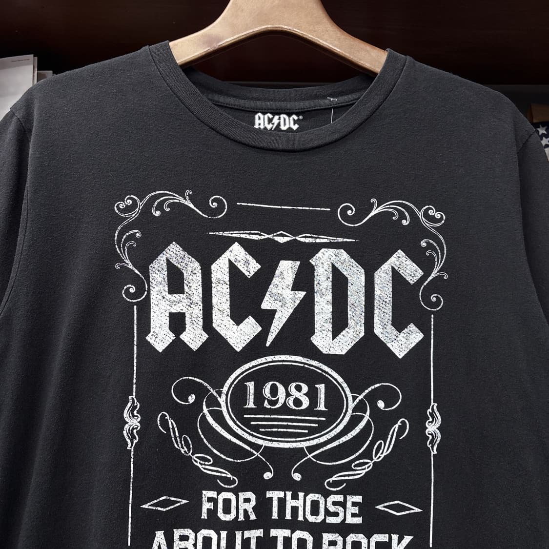 AC/DC 오피셜 머천 8th 앨범아트 데미지드 그래픽 티셔츠 N1527 상품이미지3