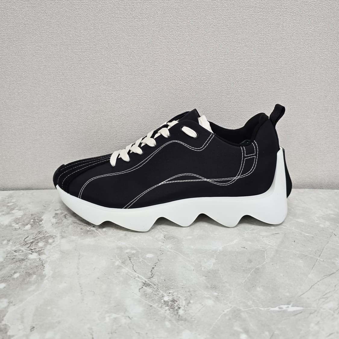 에르메스 엔볼 스니커즈 신발 38사이즈 판매 상품이미지1