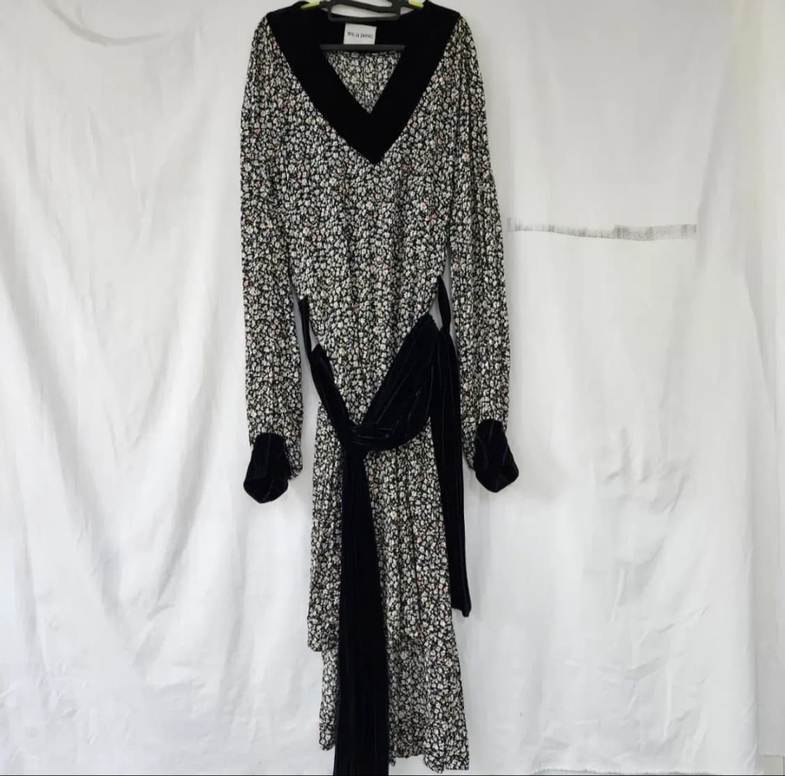 웰던 여성 플라워 벨벳 롱 원피스 상품이미지1