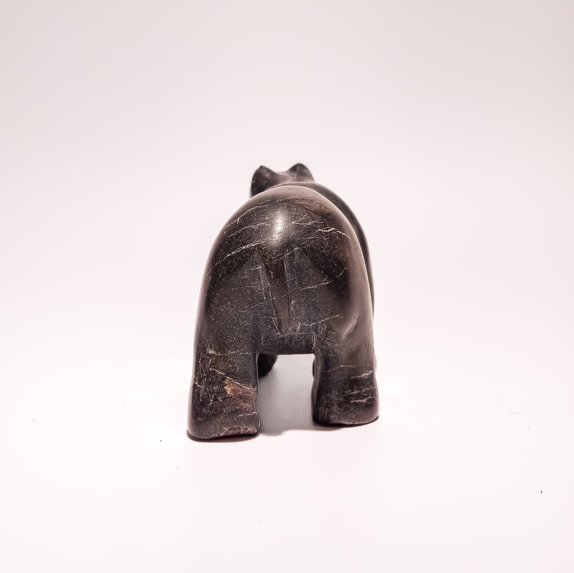 Inuit Hand-carved Soapstone Polar Bear 상품이미지4