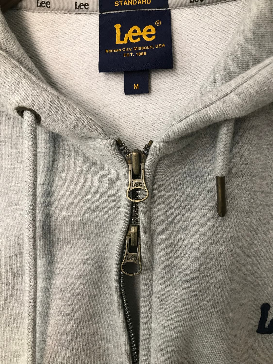 Lee 리 자수로고 그레이 후드집업 상품이미지5