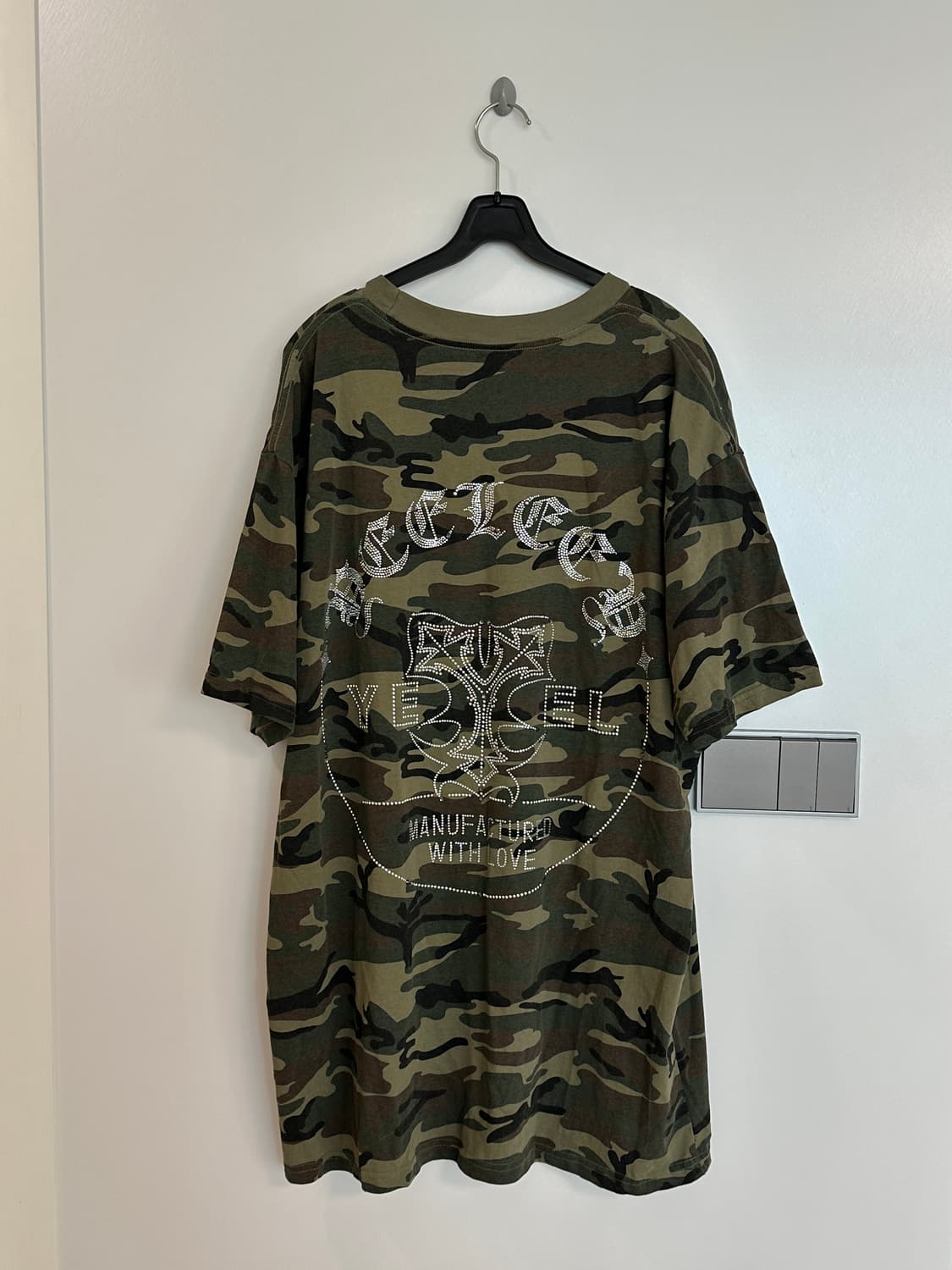 yeel 큐빅 카모 박스티 상품이미지1