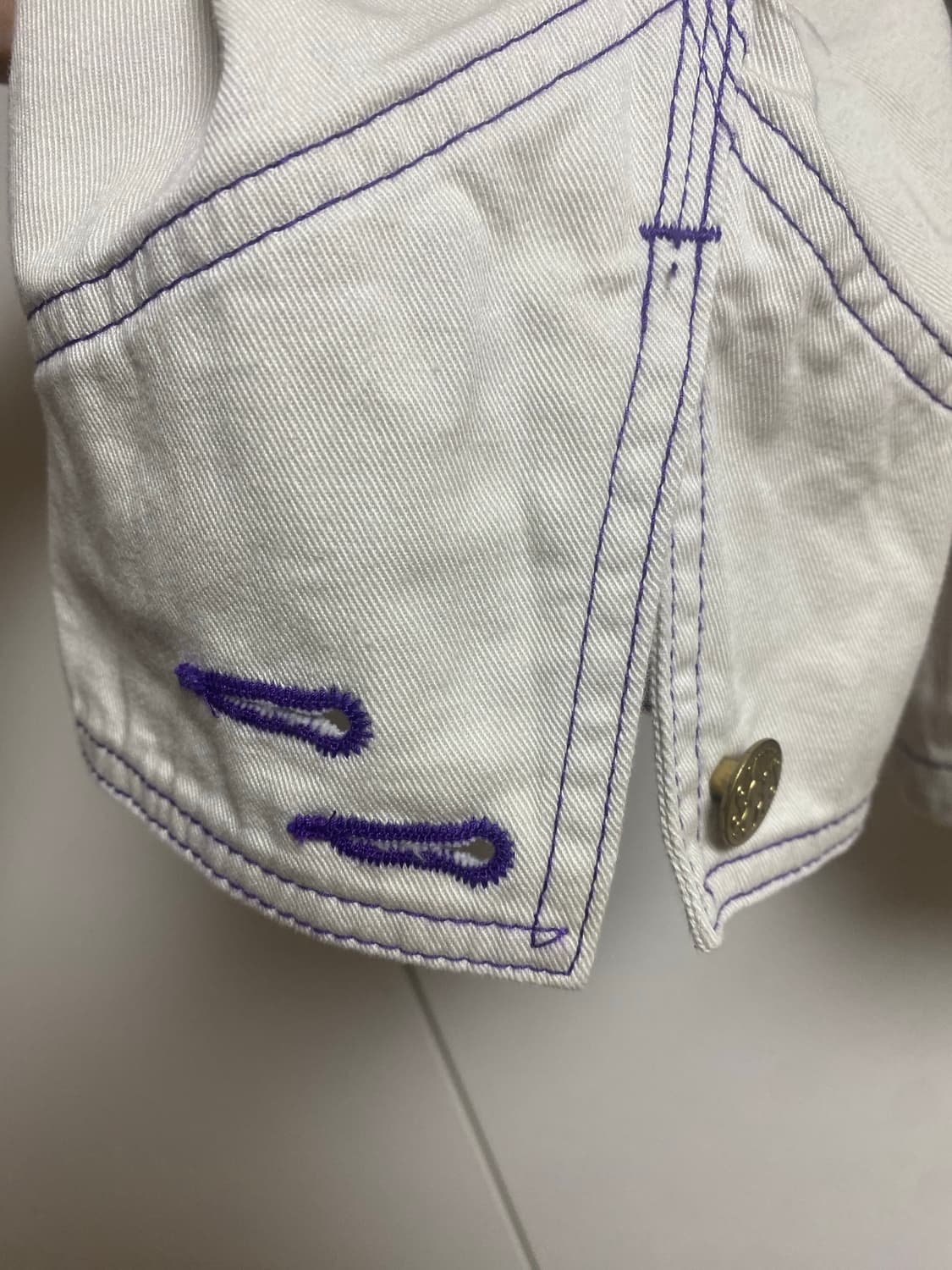 니들스 워크 자켓 퍼플 스티치 아이보리 상품이미지5