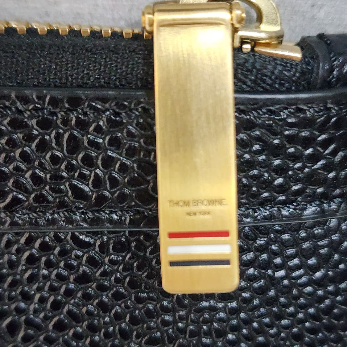 톰브라운 레더 클러치 스몰 새제품 상품이미지5