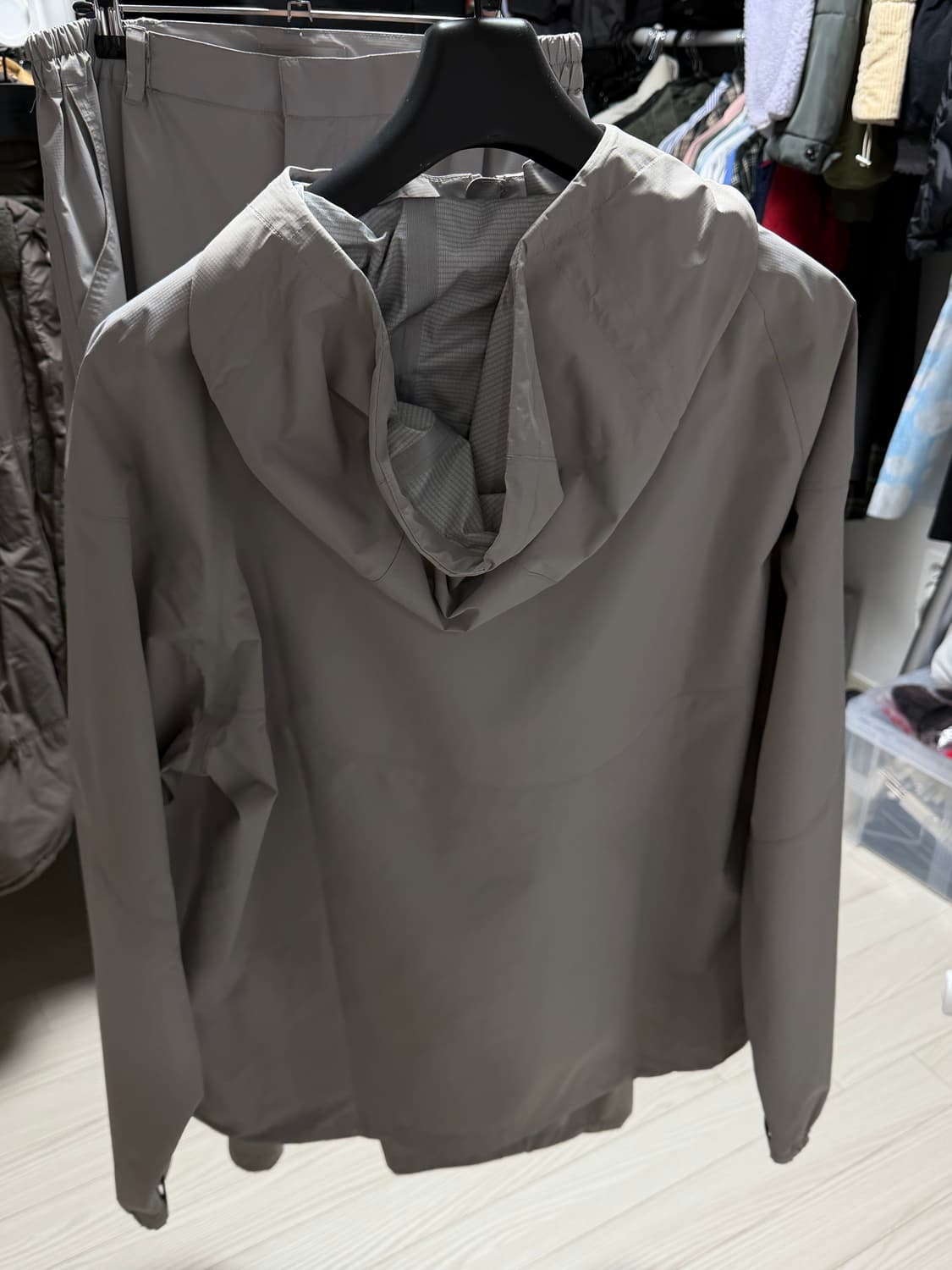 산산기어 23fw 2.5L 윈드블럭 셋업 새상품 상품이미지2