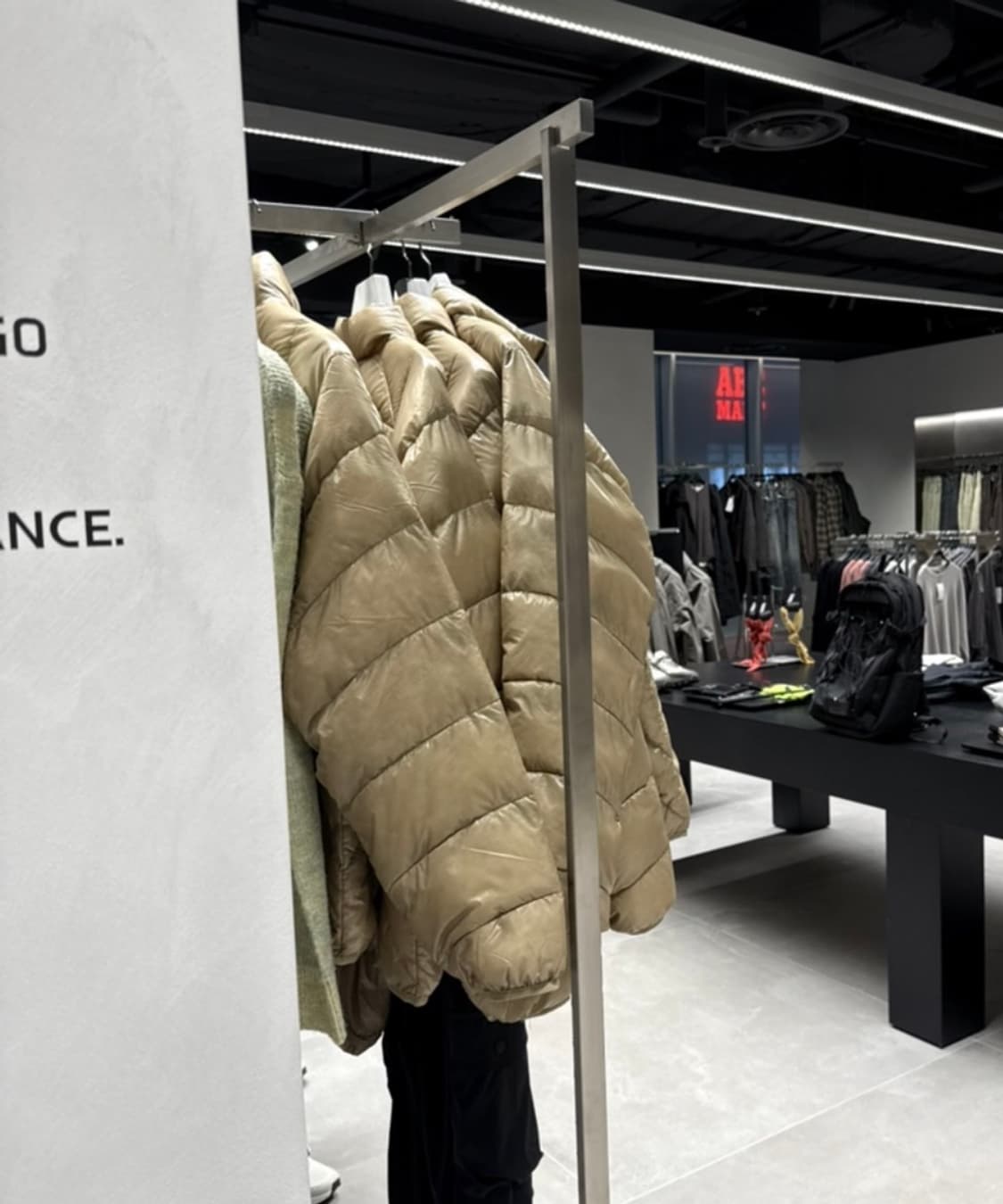 Zara Athletic 페더다운 경량패딩 XL 상품이미지2