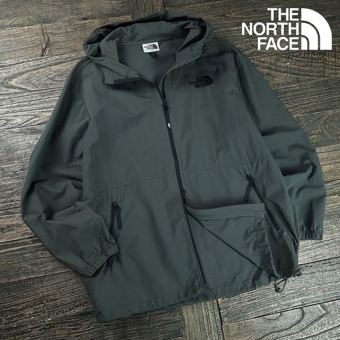[노스페이스] 로고 자수 오버핏 후드 바람막이 자켓 M20102 상품이미지1