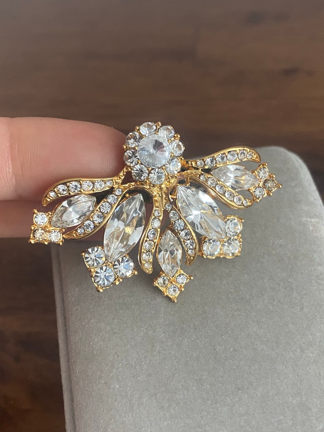 큐빅 악세서리 브로치 상품이미지1