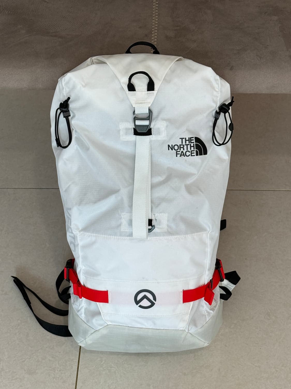 노스페이스 배낭 18L 상품이미지2