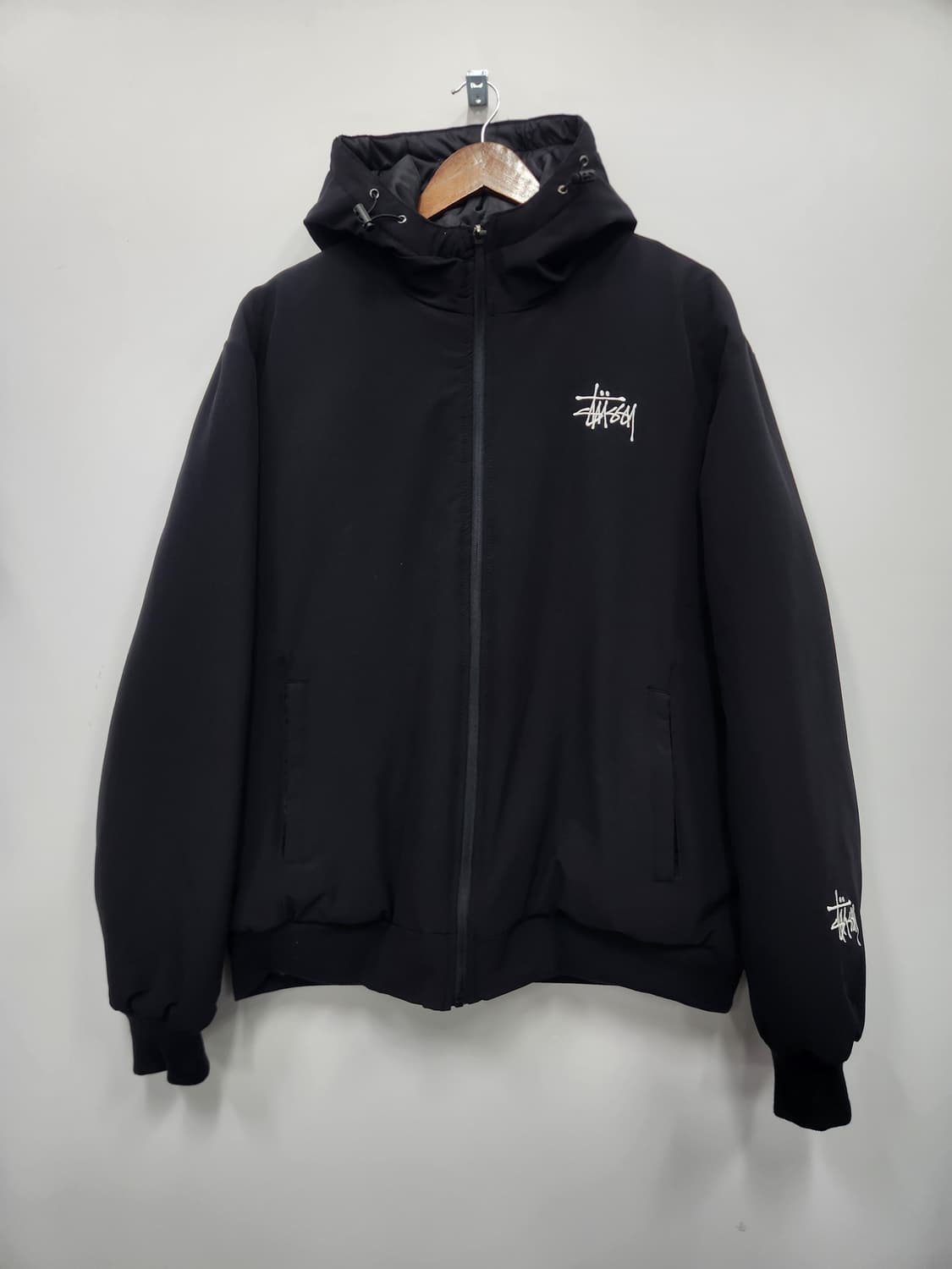 스투시 로고 봄버자켓 상품이미지1