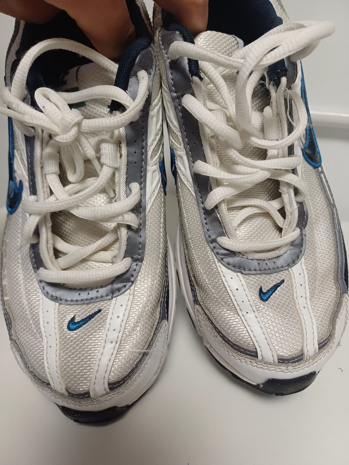 [정품/250] 나이키 이니시에이터 화이트 실버 네이비 상품이미지4