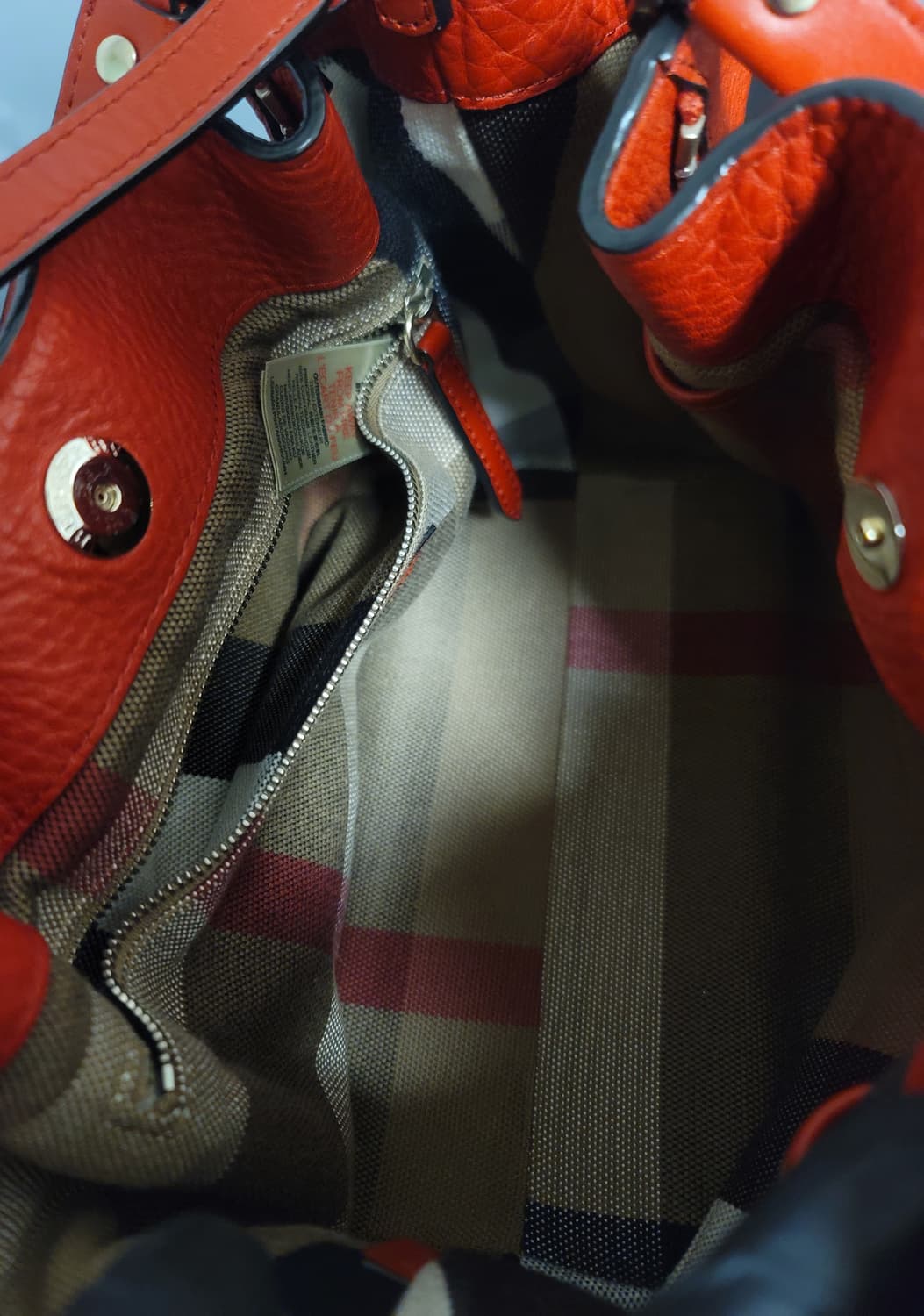 버버리 가방 크로스백/토트백(디올샤넬보테가루이비통구찌셀린느생로랑발렌시아가 상품이미지6