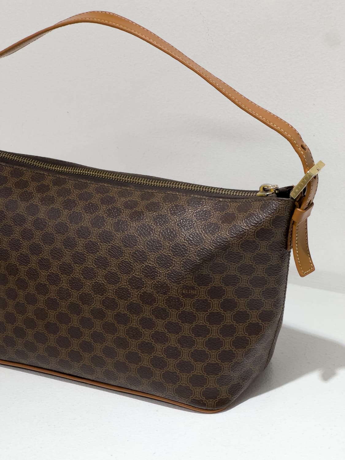 셀린느 트리오페 마카담 숄더백 상품이미지3