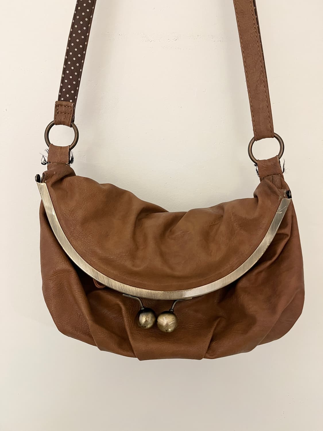 가마구치 가죽 크로스백 〰️ 상품이미지5