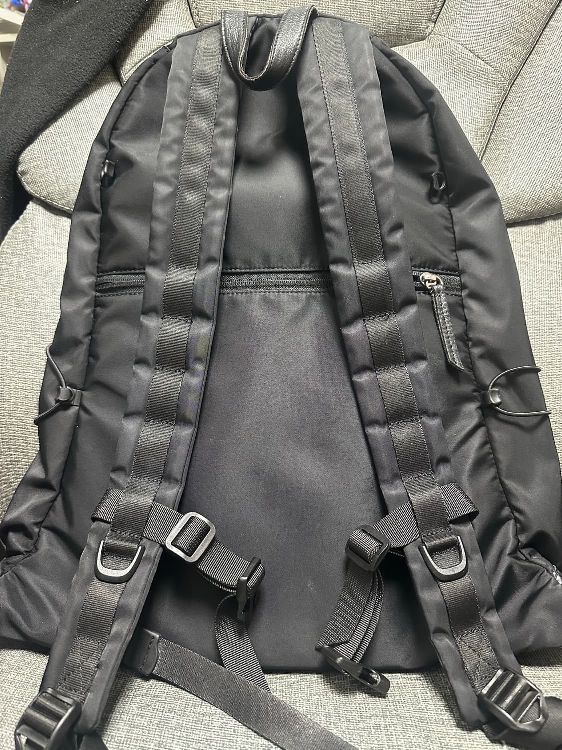 해칭룸 나일론 레더 백팩 상품이미지5