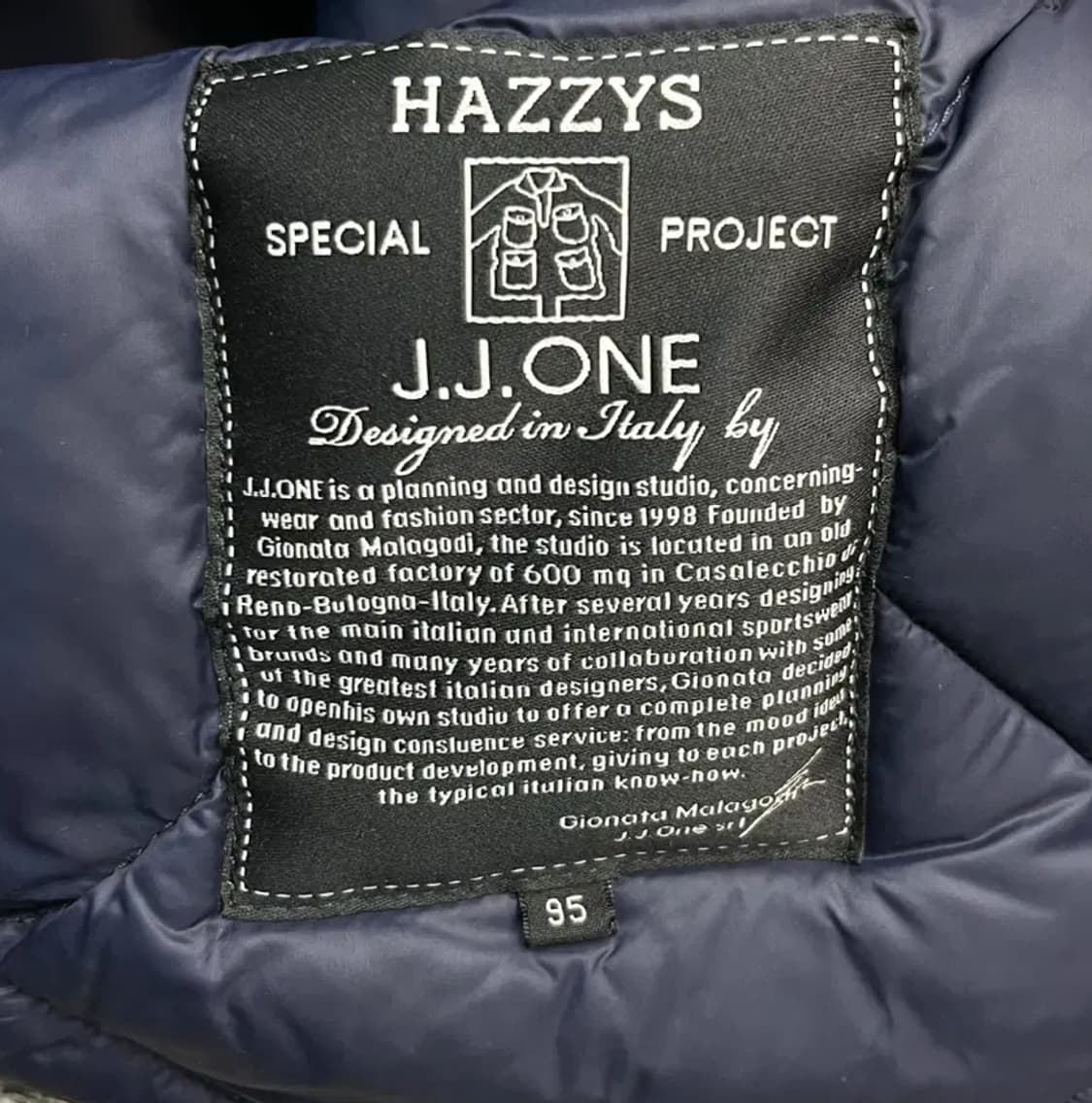 헤지스 x JJONE 퍼배색 패딩 점퍼 (95) 상품이미지3