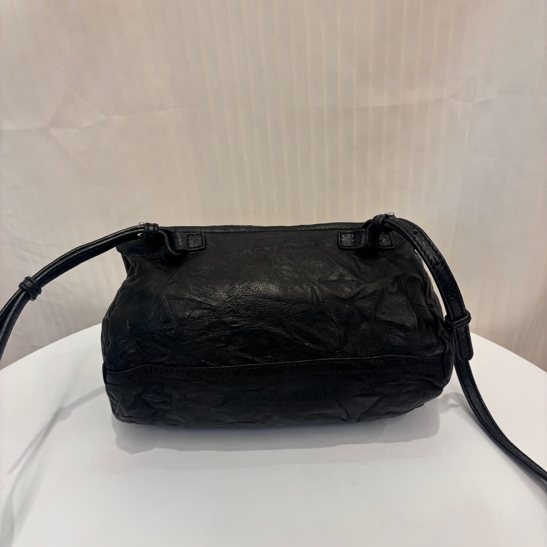 정품 지방시 판도라 링클 램스킨 미니     상품이미지6